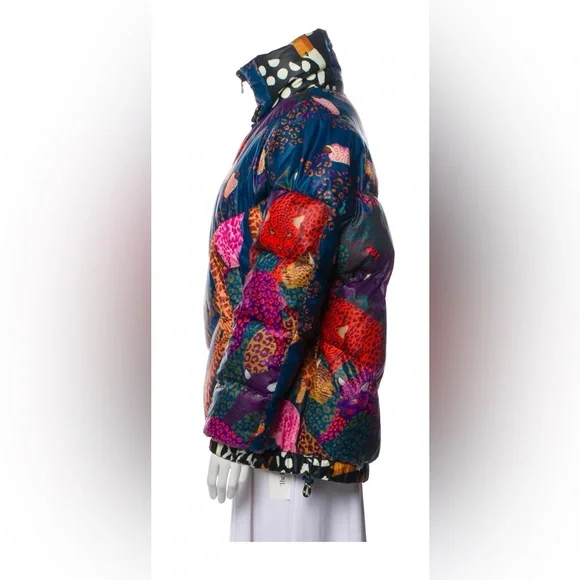 FARM Rio Colorful Puffer Jacket 🐆🍓 - Picture 2 of 4